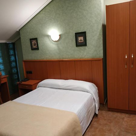 Hotel Real De Castilla Тордесільяс Екстер'єр фото