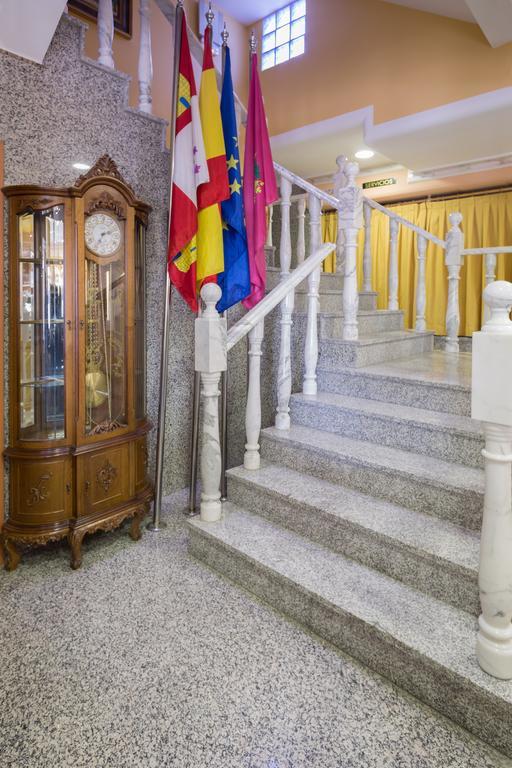 Hotel Real De Castilla Тордесільяс Екстер'єр фото