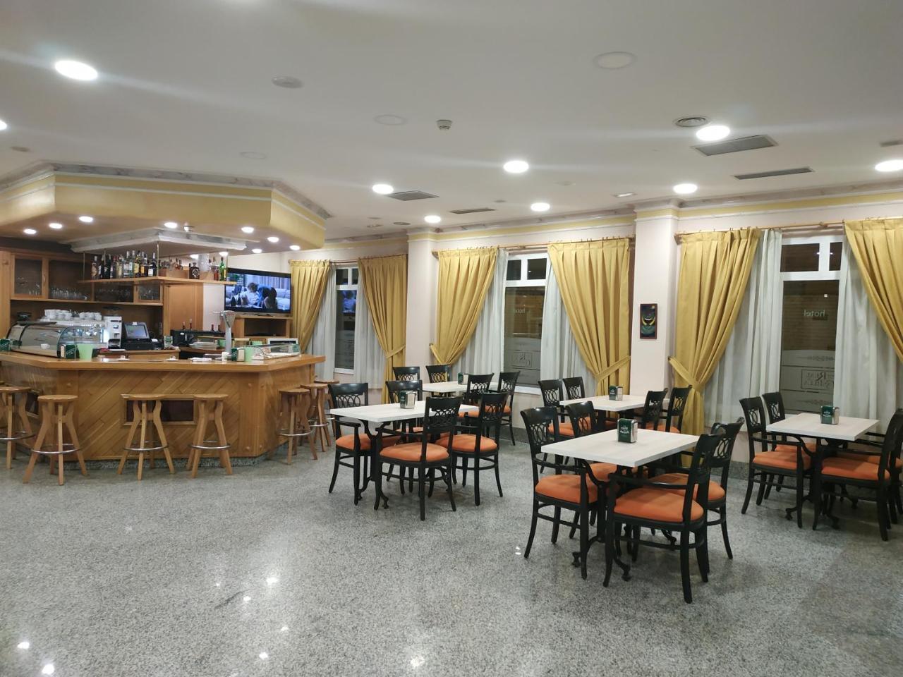 Hotel Real De Castilla Тордесільяс Екстер'єр фото